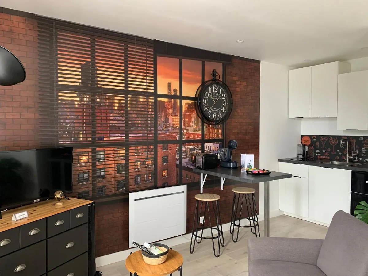 Le Petit Loft - Studio - Wifi - Coeur De Ville - Parking Pont-lʼAbbé Francia